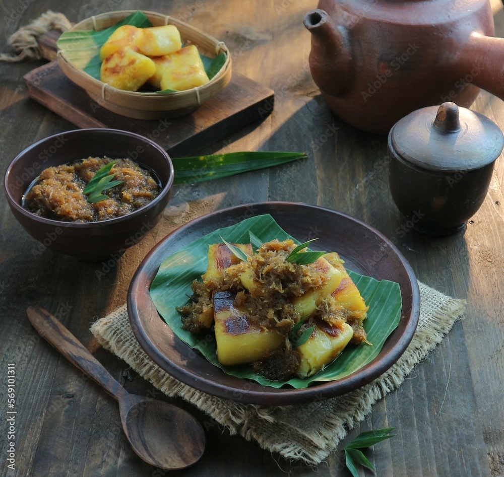 roasted cassava tape with brown sugar sauce roasted cassava tape with brown sugar sauce