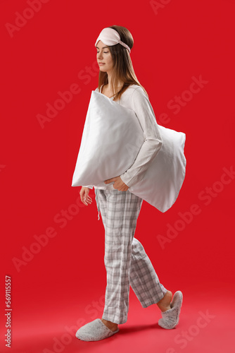 Beautiful woman with sleepi...