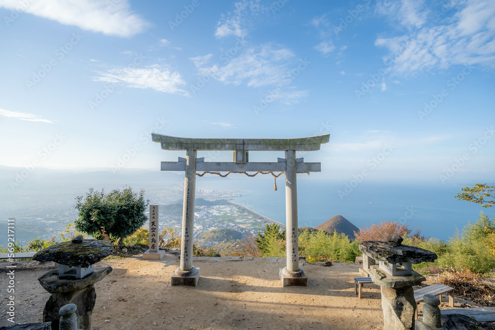 高屋神社