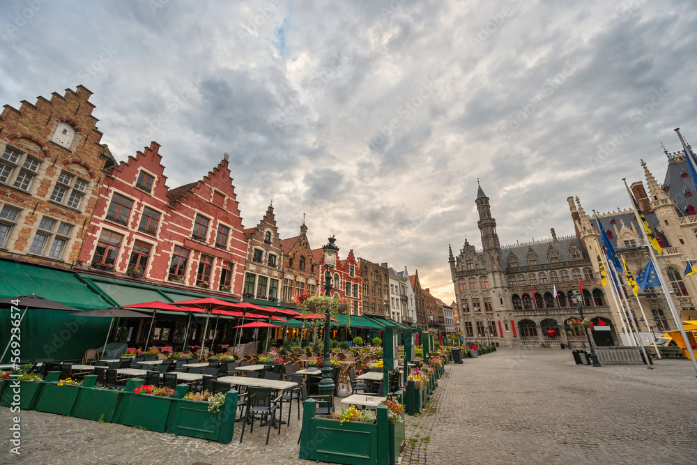 Obraz premium Bruges Belgium, city skyline at Grote Markt Market Square
