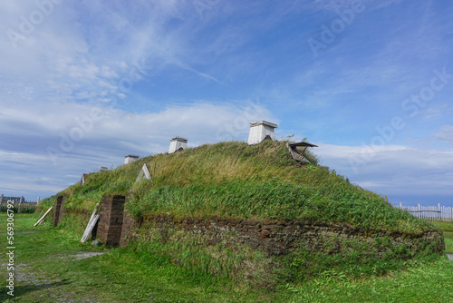 Foto Newfoundland, Canada: Recreated Norse building at L’Anse aux Meadows (trans