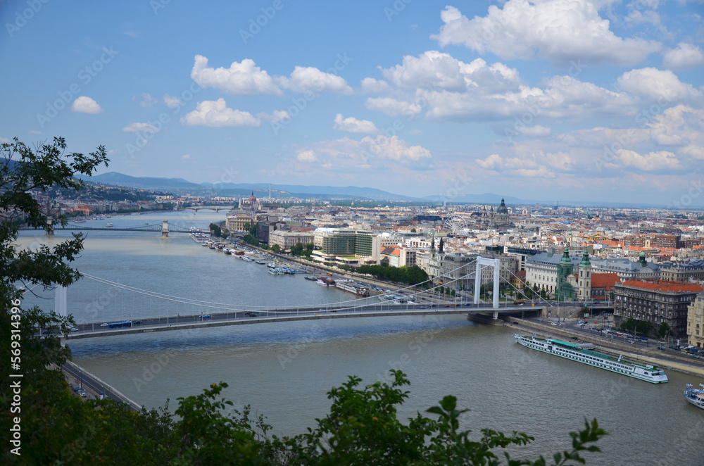 Elisabeth Bridge is a bridge of Budapest, connecting Buda and Pest across the River Danube