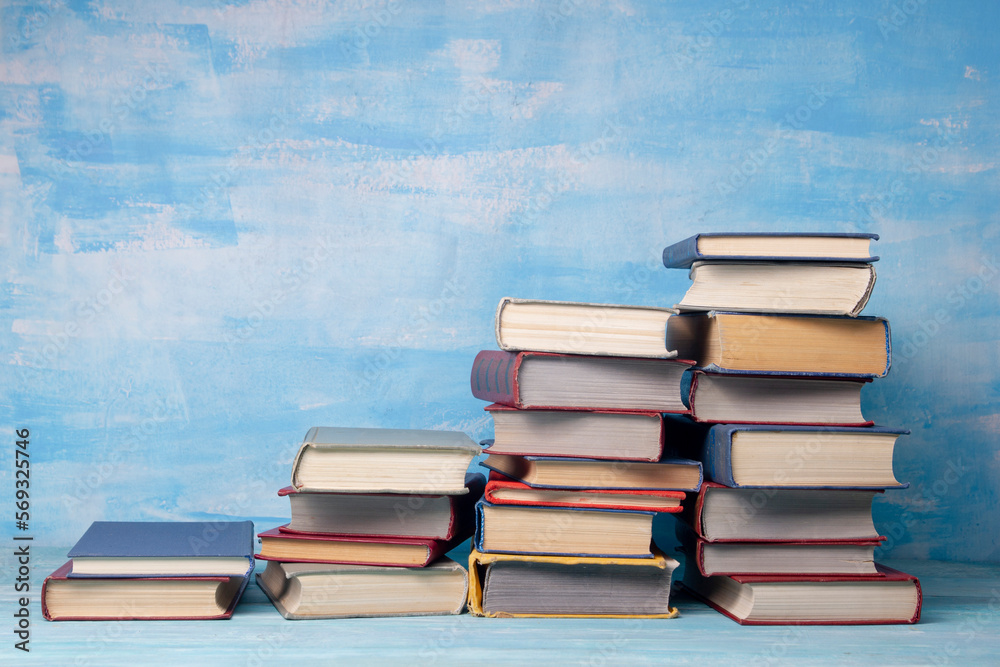 Fototapeta premium Vintage old hardback books. Education background. Back to school. Copy Space.