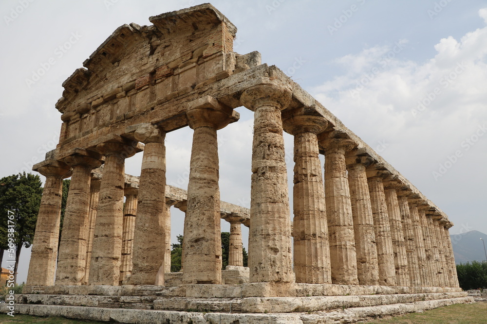 Tempio di Atena in Paestum, Campania Italy