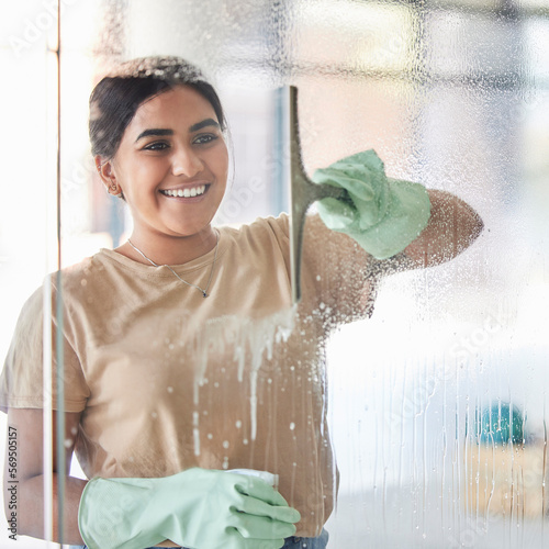 Quadro su tela Happy, smile and girl cleaning window with spray bottle and soap or detergent, housekeeper in home or hotel