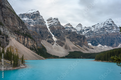 Panoramic long exposure image of Moraine Lake, Canada © Fuentes RAW