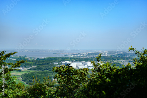 湖西連峰の嵩山から望む静岡県湖西市と浜名湖