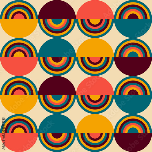 70s retro groove pattern with circles. Vintage geometrical pattern.
