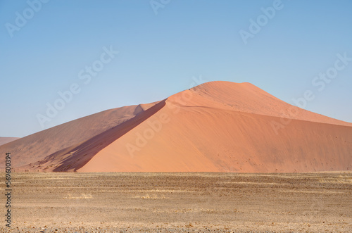 Namib desert near Sossusvlei © mehdi33300