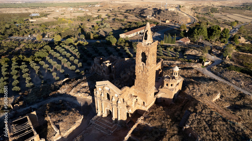 Obraz na płótnie church ruins St. Martin of Tours in Belchite with olive trees w salonie