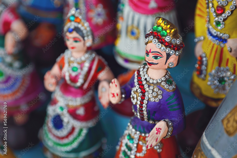 Indian famous Thanjavur dancing male dolls	
