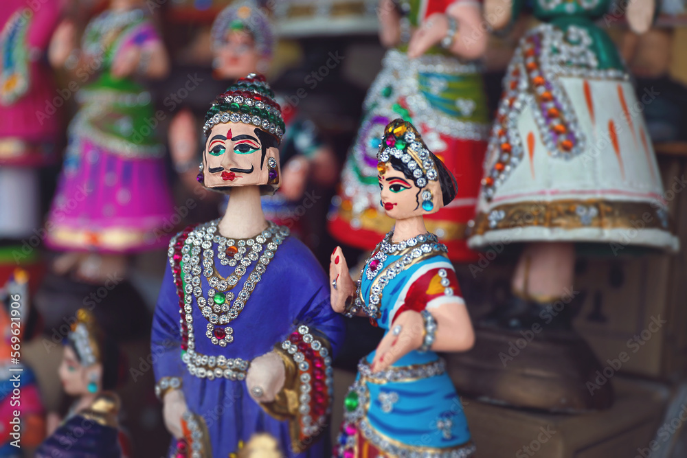 Indian famous Thanjavur dancing male and female dolls	
