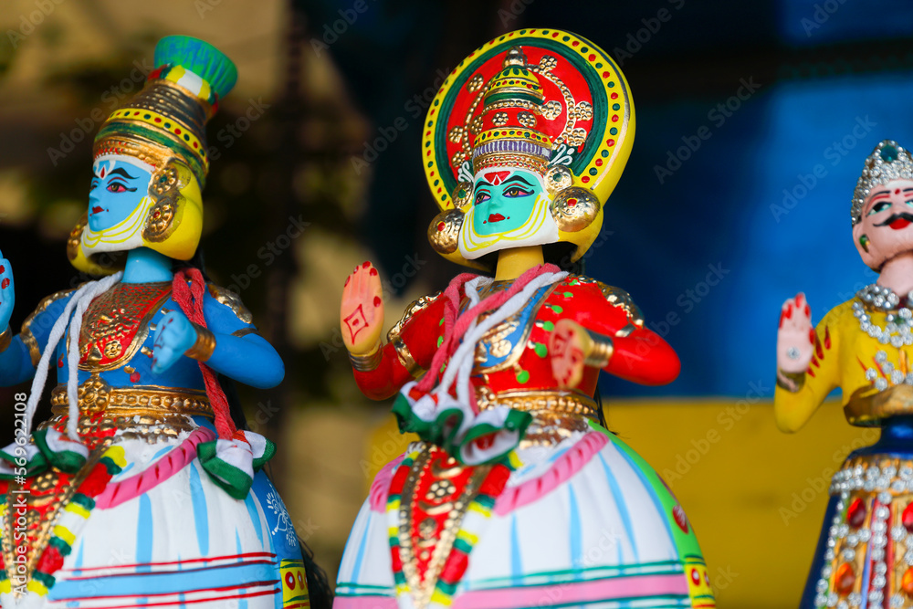 Fototapeta premium Indian famous Thanjavur dancing Kathakali dolls