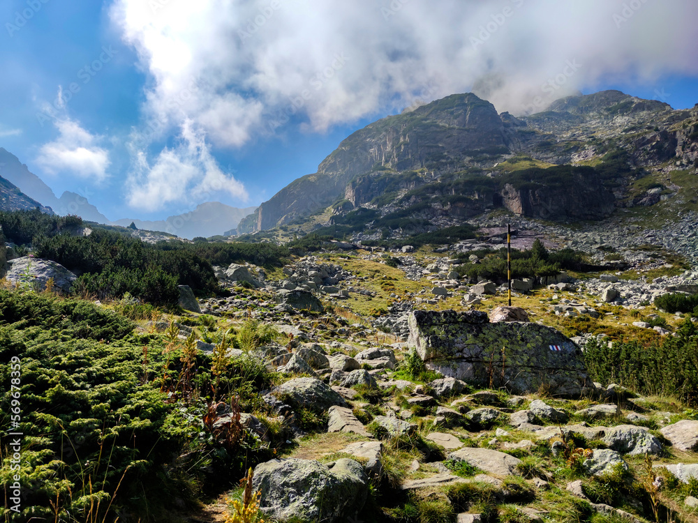Obraz premium Landscape of Rila Mountain near Malyovitsa peak, Bulgaria