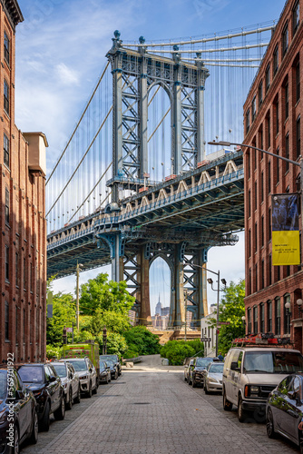 Manhattan Bridge seen from Washington Street in Brooklyn, New York with Empire State Building in the background © Guillaume