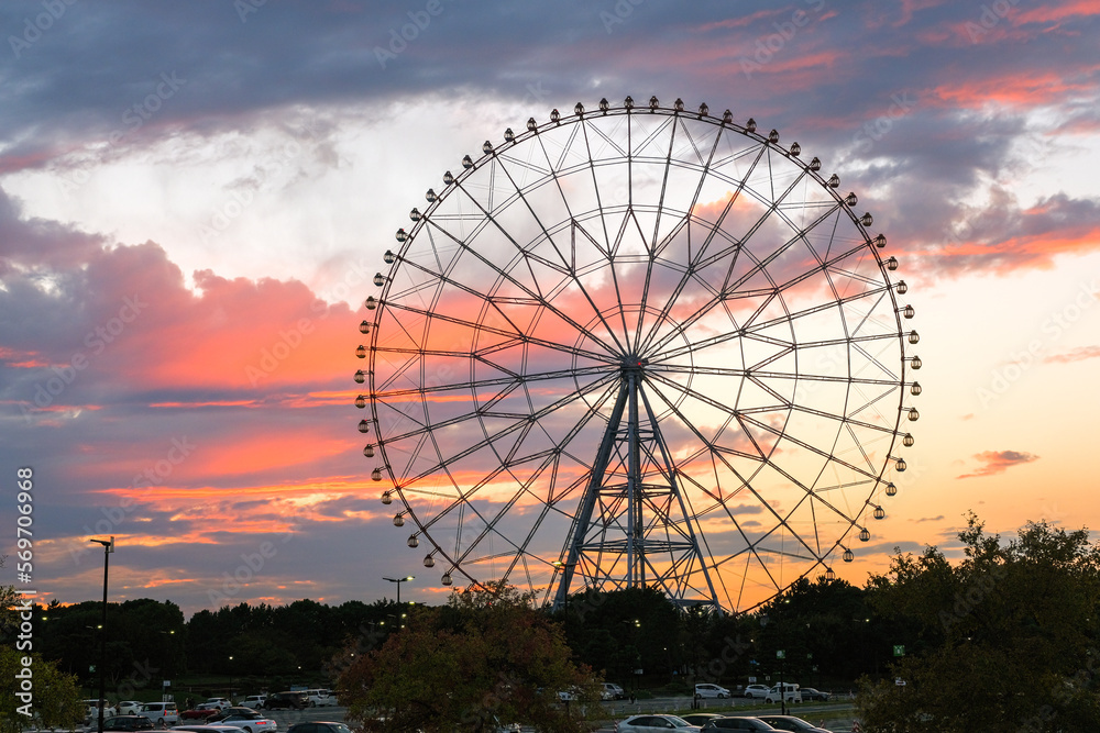 東京都江戸川区 夕暮れの葛西臨海公園 観覧車 東京都江戸川区 夕暮れの葛西臨海公園 観覧車