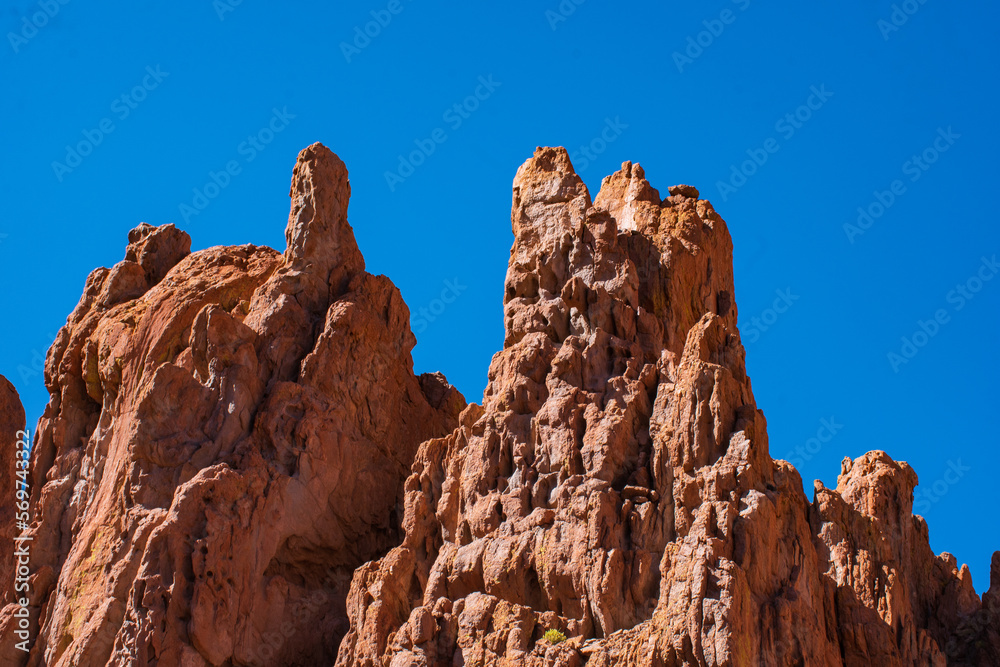 Rocas en la montaña de distintas formas, Antofagasta de la Sierra, Catamarca, Argentina