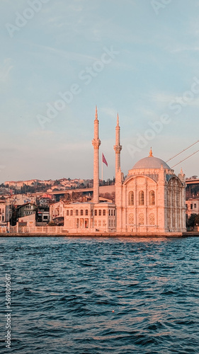 Ortakoy Mosque (as known as the Grand Mecidiye Mosque) on the Bosphorus in Istanbul. © ni