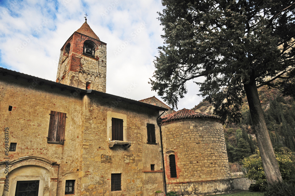 Franciacorta, Monastero di San Pietro in Lamosa (Brescia)