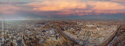 Górny Śląsk w Polsce, panorama z lotu ptaka w zimie. Hałda w Rybnickim Okręgu Przemysłowym © Franciszek