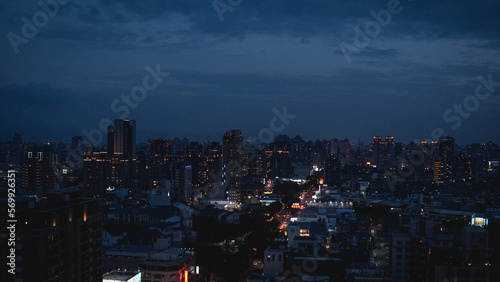 City at night © BAM