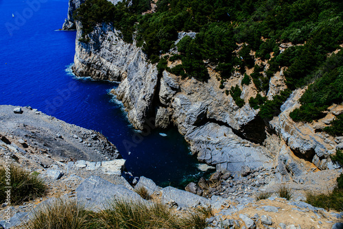 cliff and sea in Italy © Elora