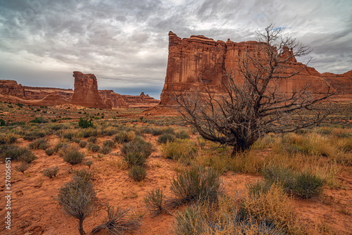  Monument valley sandstone buttes © John Anderson