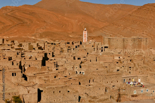 Villaggio Berbero fortificato nella regione predesertica del sousse Massa, Marocco photo