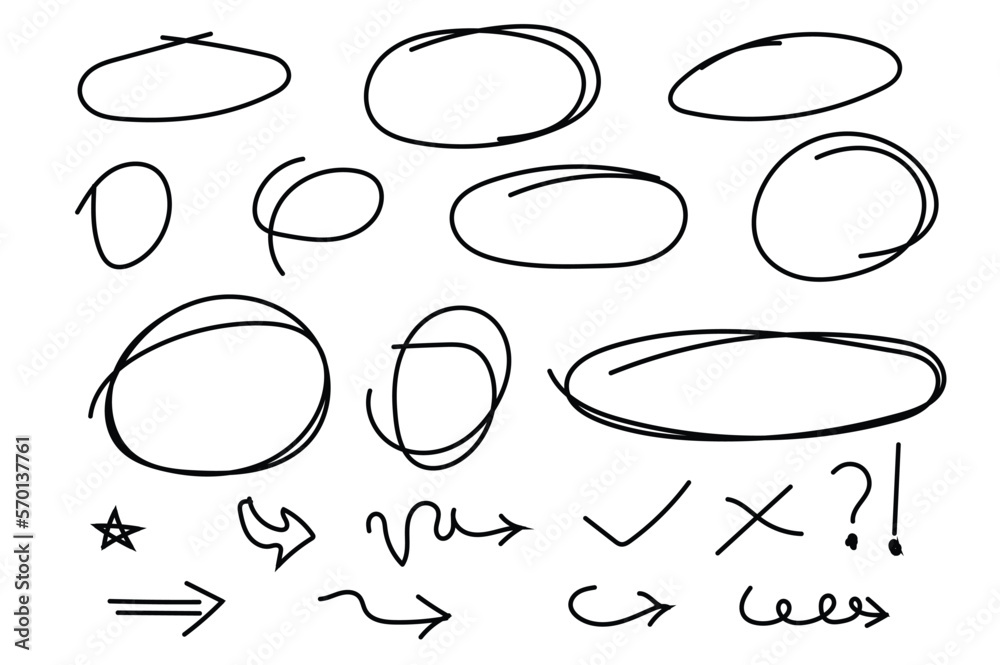 Fototapeta premium Hand drawn circle and arrow line for highlighting text. Rounds Bubbles Set doodle sketch symbols on a white background. vector illustration graphic design elements