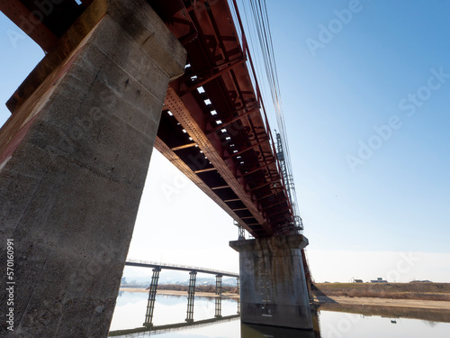 大和川に架かる近鉄道明寺線の鉄橋