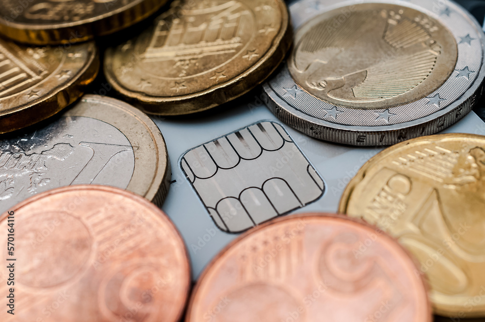 Abschaffung der EC-Karte mit Maestrofunktion zum Juli 2023 Stock Photo  Adobe Stock