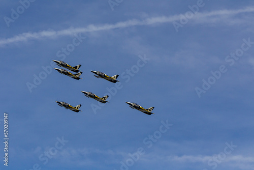 Breitling jet team formation at Aerolac