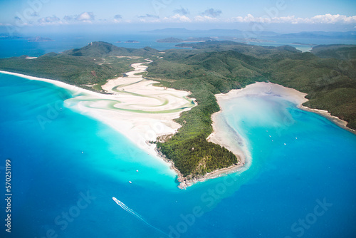 Wall Mural Whitsunday Island with Whitehaven Beach in Australia