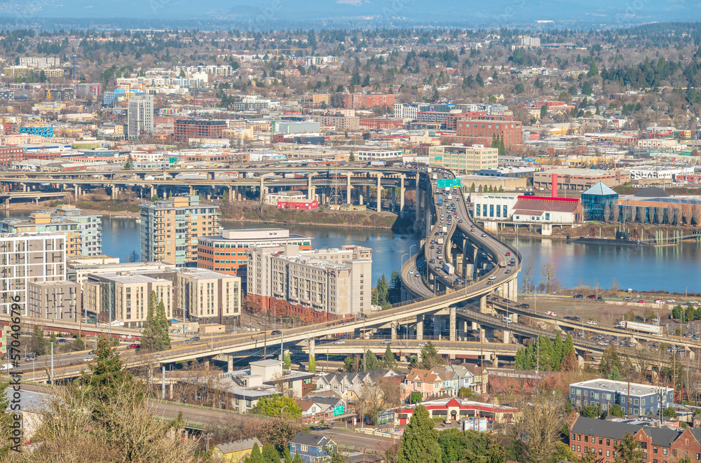 Traffic and roads in Portland Oregon state.