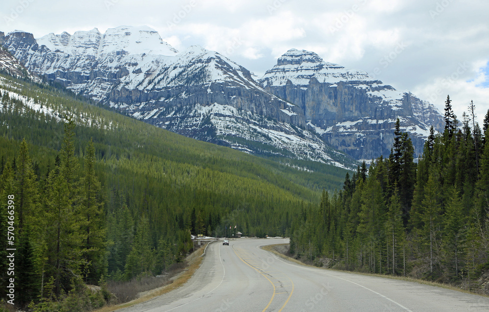 The road and Rockies - Kootenay National Park, Canada The road and Rockies - Kootenay National Park, Canada