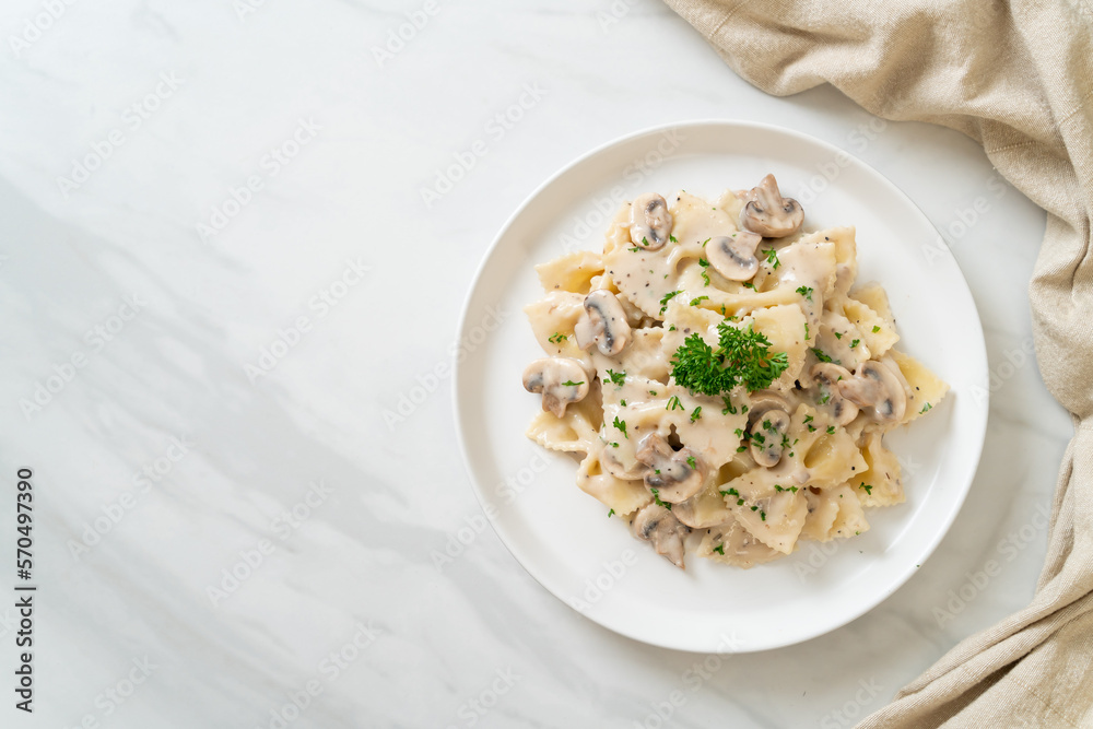 farfalle pasta with mushroom white cream sauce