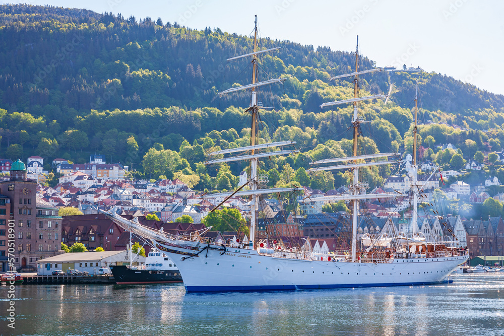 Fototapeta premium Sailing ship in the bay at the city Bergen in Norway