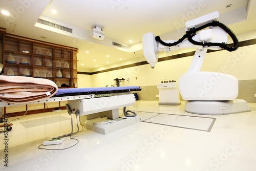 CyberKnife Robotic Cancer Surgery Robot for Radiotherapy Cancer Treatment