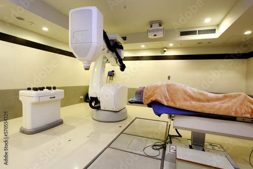 CyberKnife Robotic Cancer Surgery Robot for Radiotherapy Cancer Treatment photo