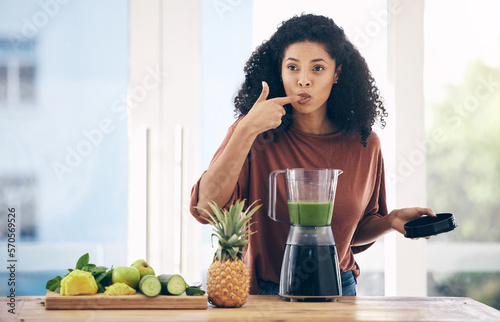 Εκτύπωση καμβά Blender, smoothie and healthy black woman taste juice for green diet, detox and breakfast fruits in kitchen