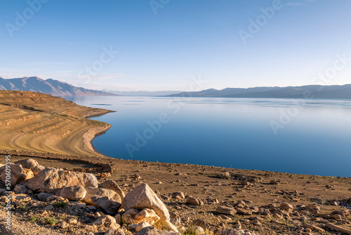 Tangra yumco lake landscape in Nima County, Nagqu City, Tibet Autonomous Region, China. © 孝通 葛
