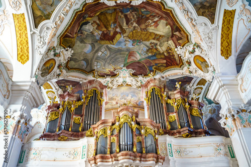 D, Baden-Württemberg, Oberschwaben, Kloster Beuron, Klosterkirche, Fresken im Chorraum