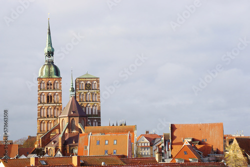 Blick auf die Altstadt von Stralsund mit Sicht auf die historische Nikolaikirche, City Panorama photo