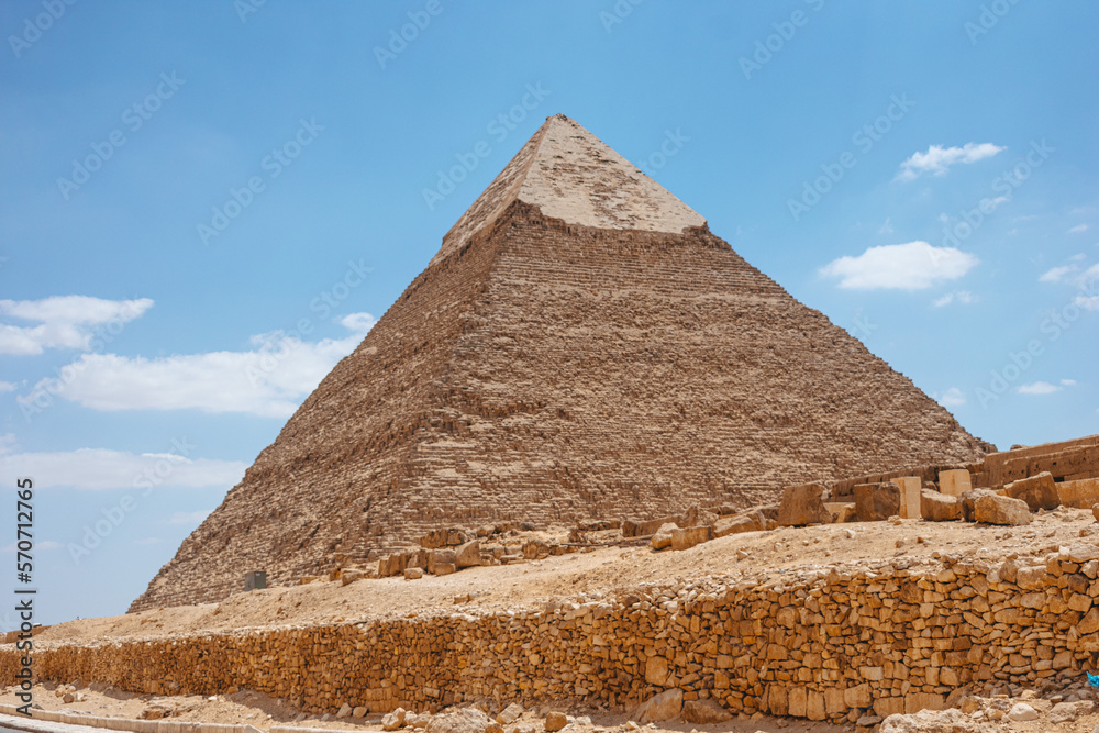 pyramid of giza