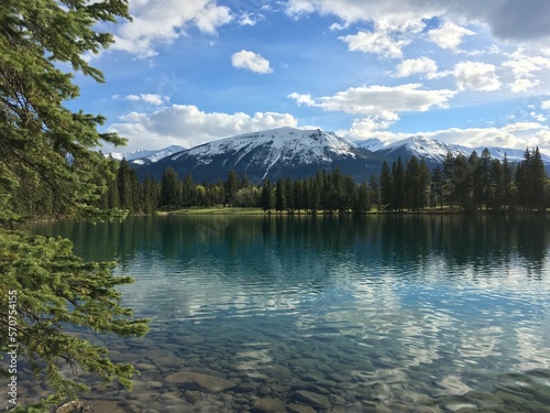lake scenery 