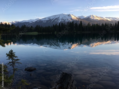lake scenery 
