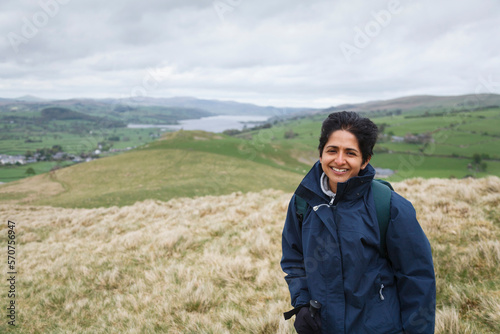 Indian woman hiking in Snowdonia North Wales, UK © Paul Maguire