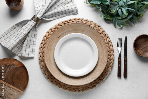 Beautiful table setting wit...