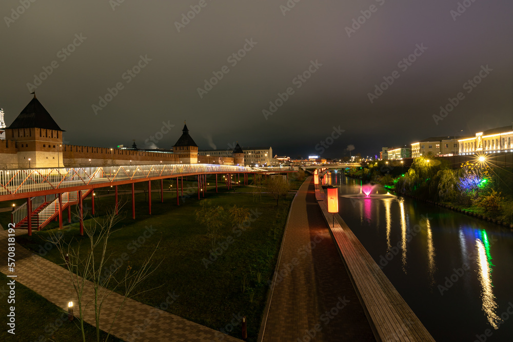 Fototapeta premium Tula Kremlin at night. An ancient fortress. Russian architecture. Kremlin towers, Kremlin wall, ancient towers
