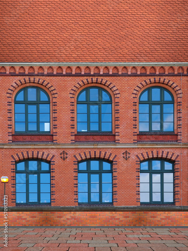 Historisches Industriegebäude mit roter Klinkerfassade